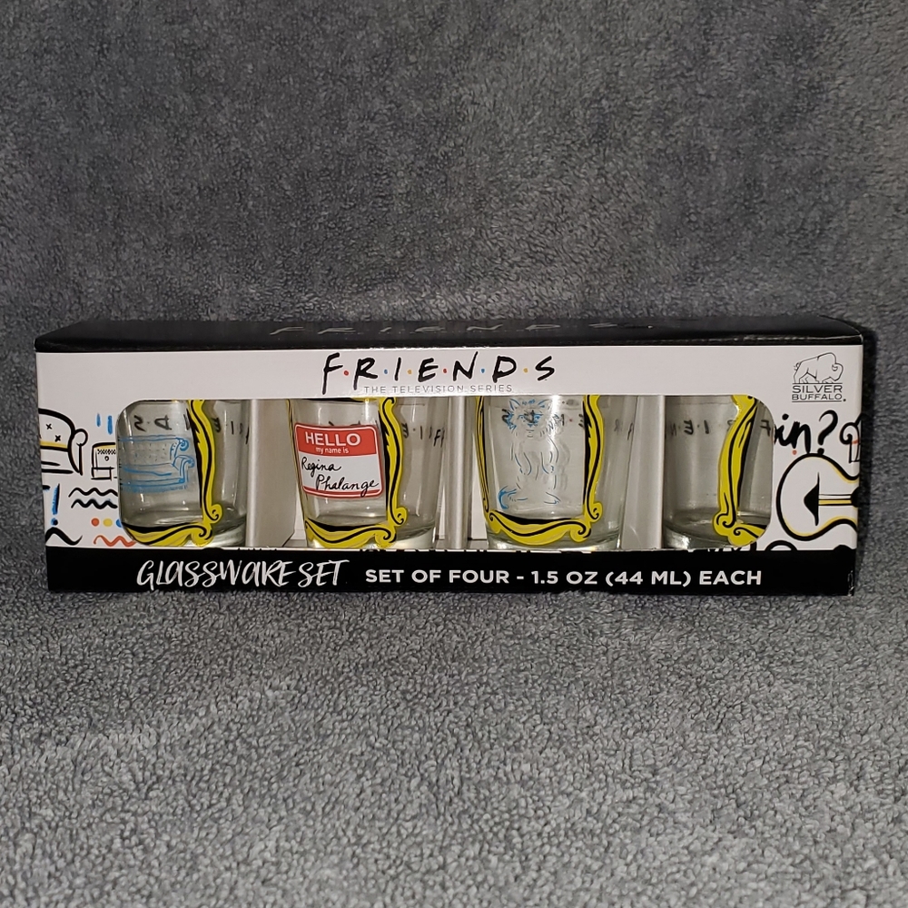 FRIENDS Set Of 4 Shot Glasses New In Box